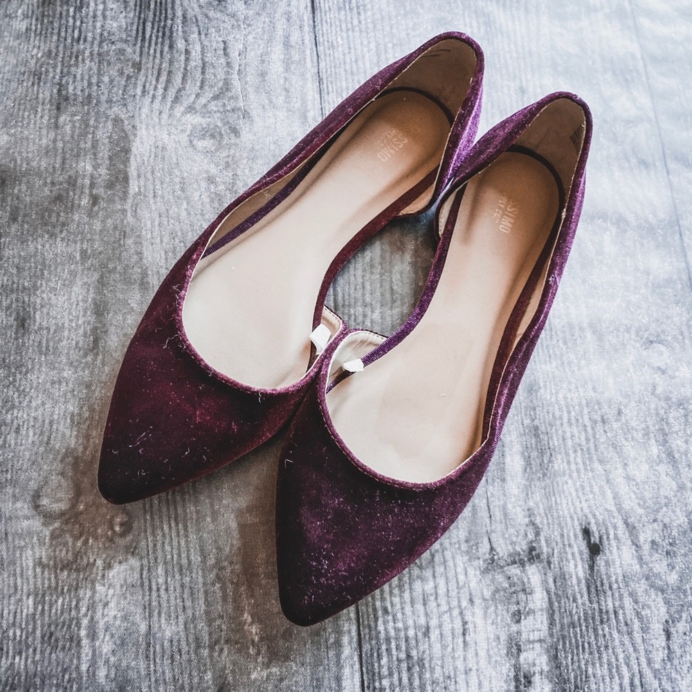 Mossimo Velvet Burgundy Flats Size 9.5